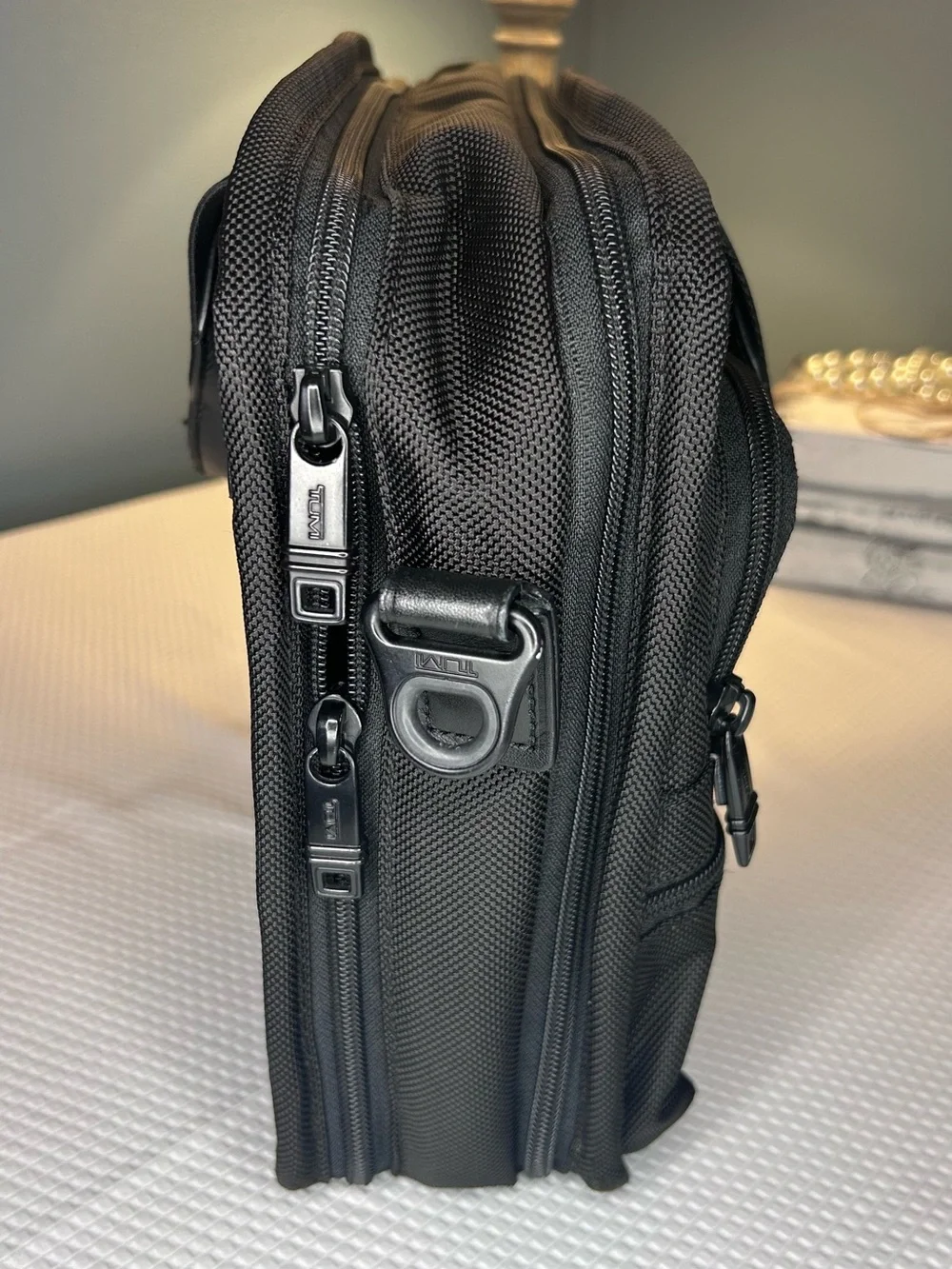 TUMI Alpha 26120DH Small Screen Expandable Brief | Black